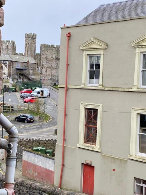 Siop Iwan A Menna Caernarfon Exterior foto